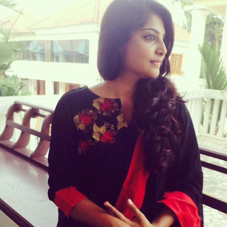 Manjima Mohan,manjima Mohan films,manjima Mohan photos,manjima Mohan child artist,manjima Mohan priyam film,Odu vadakkan selfie,manjima Mohan upcoming films