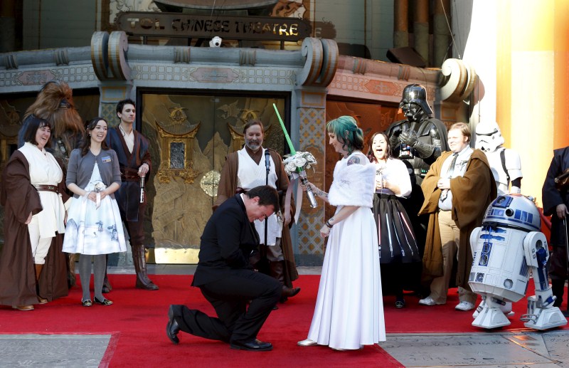 The Force is with an Australian couple who got married as they waited in line for the first U.S. public showings of “Star Wars: The Force Awakensâ€. Star Wars: The Force Awakens,Star Wars,Couple Marries at the TCL Chinese Theatre,Australian couple