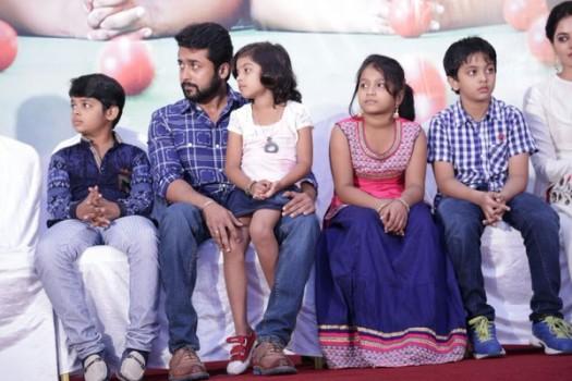 South indian actor Suriya and actress Bindu Madhavi at Pasanga 2 Press Meet.