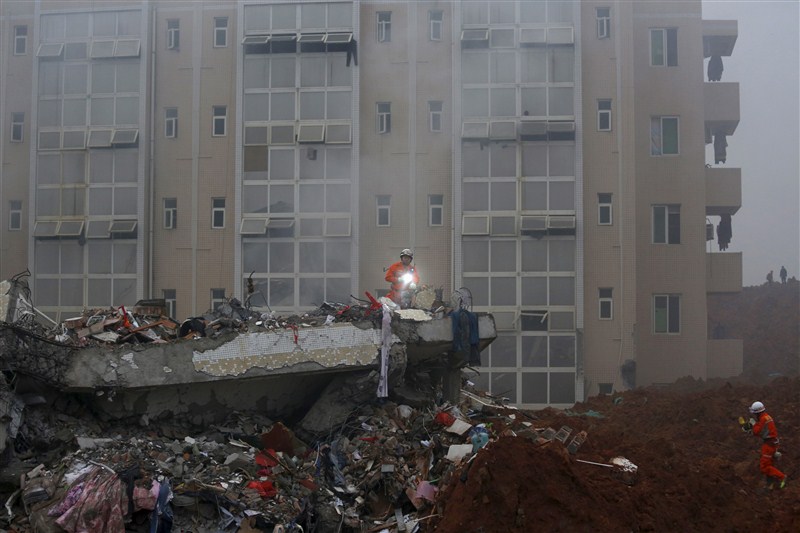 A total of 91 people remain missing a day after a landslide hit an industrial park in Shenzhen city, China's Guangdong province, according to authorities. Chinese industrial park landslide,industrial park landslide,China's Guangdong province,Shenzhen city,landslide,91 missing in Chinese industrial park landslide