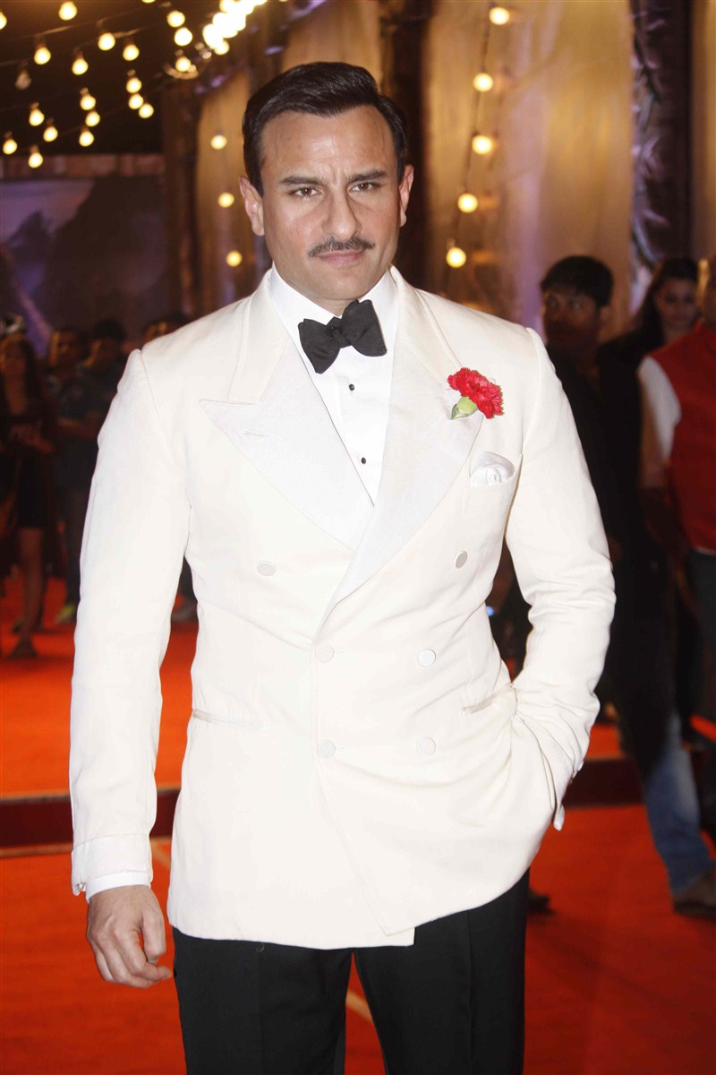 SRK, Salman, Kajol, Amitabh, Aishwarya, Ranveer, Deepika, Sonam, Alia, Jacqueline and many others celeb at Sansui Colors Stardust Awards 2015. Stardust Awards 2015,Stardust Awards,Stardust Awards winners,SRK,Salman Khan,Kajol,Amitabh,Aishwarya,Ranveer,Deepika,Sonam,Alia,Jacqueline