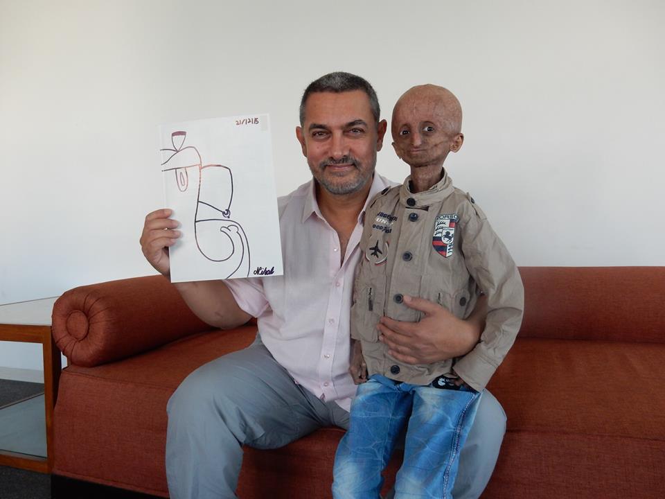 Aamir Khan made a Aamir Khan,Aamir Khan meets progeric fan Nihal Bitla,Aamir Khan meets fan Nihal Bitla,progeric fan Nihal Bitla,Nihal Bitla,actor Aamir Khan