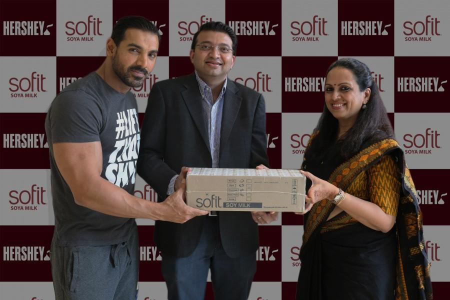 Bollywood actor John Abraham along with Hershey's India donates 4 lakh Soya Milk to Chennai flood victims. John Abraham,Chennai flood victims,John Abraham donates Soya Milk,Hershey,4 lakh Soya Milk,flood victims