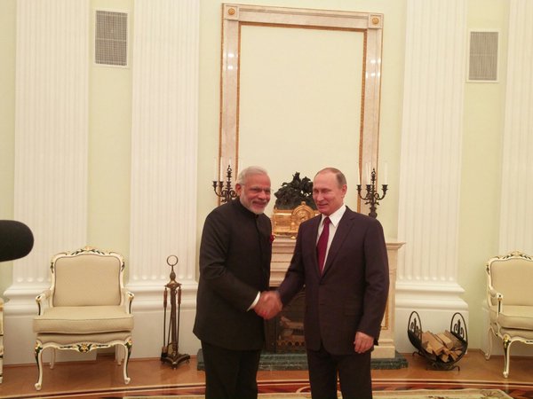 PM Narendra Modi meets President Vladimir Putin at India-Russia Summit Narendra Modi,President Vladimir Putin,India-Russia Summit,India-Russia,Modi meets Putin