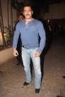 Salman Khan, Aamir Khan, Varun Dhawan, Ranveer Singh, Arjun Kapoor, Saif Ali Khan, Kareena Kapoor, Sonam Kapoor, Anupam Kher, Farah Khan, Boney Kapoor, Sridevi, Farhan Akhtar, Jackie Shroff, Subash Ghai, David Dhawan and many other Bollywood celebs graced the Anil's birthday party.