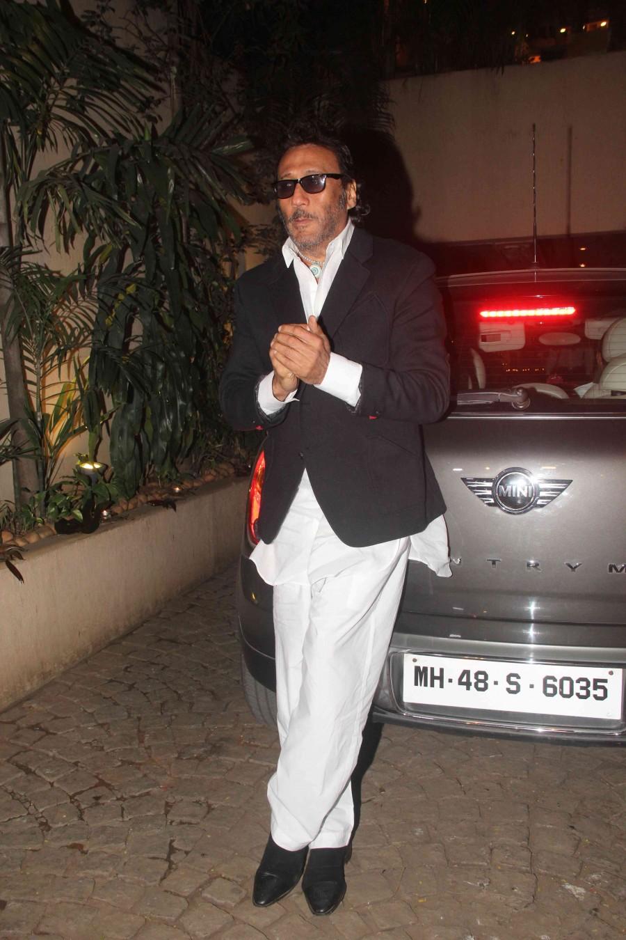 Salman Khan, Aamir Khan, Varun Dhawan, Ranveer Singh, Arjun Kapoor, Saif Ali Khan, Kareena Kapoor, Sonam Kapoor, Anupam Kher, Farah Khan, Boney Kapoor, Sridevi, Farhan Akhtar, Jackie Shroff, Subash Ghai, David Dhawan and many other Bollywood celebs graced the Anil's birthday party. Anil Kapoor Birthday Celebration,Anil Kapoor Birthday,Salman Khan,Aamir Khan,Varun Dhawan,Ranveer Singh,Arjun Kapoor,Saif Ali Khan,Kareena Kapoor,Sonam Kapoor,Anupam Kher,Farah Khan,Boney Kapoor,Sridevi,Farhan Akhtar,Jackie Shroff,Subash Ghai,David Dhawan
