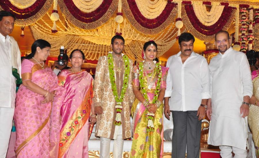 Mahesh Babu, Chiranjeevi, Allari Naresh, Rajendra Prasad, Nandamuri Balakrishna, Venkatesh, Gopichand, Mohan Babu, Murali Mohan, Allu Aravind at Adiseshagiri Rao son wedding Adiseshagiri Rao son wedding,Adiseshagiri Rao son wedding respection,Adiseshagiri Rao son marriage,Mahesh Babu,Chiranjeevi,Allari Naresh,Rajendra Prasad,Venkatesh,Gopichand,Mohan Babu,Murali Mohan,Allu Aravind