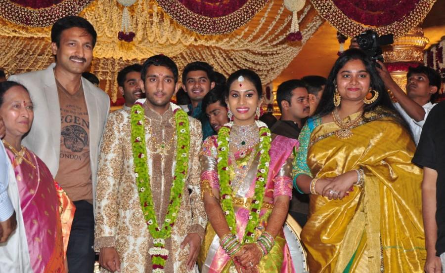 Mahesh Babu, Chiranjeevi, Allari Naresh, Rajendra Prasad, Nandamuri Balakrishna, Venkatesh, Gopichand, Mohan Babu, Murali Mohan, Allu Aravind at Adiseshagiri Rao son wedding Adiseshagiri Rao son wedding,Adiseshagiri Rao son wedding respection,Adiseshagiri Rao son marriage,Mahesh Babu,Chiranjeevi,Allari Naresh,Rajendra Prasad,Venkatesh,Gopichand,Mohan Babu,Murali Mohan,Allu Aravind