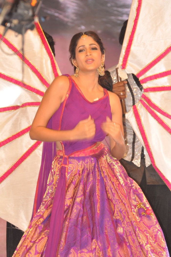 Telugu movie Soggade Chinni Nayana Audio launch event function held on 25 December in Hyderabad. Nagarjuna, Naga Chaitanya, Ramya Krishnan, Lavanya Tripathi, Hamsa Nandini, Anasuya, Diksha Panth and others graced the event. Soggade Chinni Nayana,Soggade Chinni Nayana Audio Launch,Nagarjuna,Naga Chaitanya,Ramya Krishnan,Lavanya Tripathi,Hamsa Nandini,Anasuya,Diksha Panth,Soggade Chinni Nayana Audio Launch pics,Soggade Chinni Nayana Audio Launch images,Soggade Chinni Nayana Au