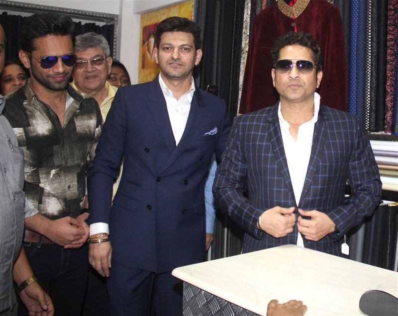 Cricketer Sachin Tendulkar inaugurated designer Umang & Shraddha Mehta store at Santacruz W Sachin Tendulkar,designer Umang,Shraddha Mehta store,Sachin Tendulkar inaugurated Shraddha Mehta store,Shraddha Mehta store at Santacruz W