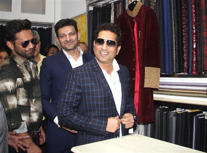 Cricketer Sachin Tendulkar inaugurated designer Umang & Shraddha Mehta store at Santacruz W Sachin Tendulkar,designer Umang,Shraddha Mehta store,Sachin Tendulkar inaugurated Shraddha Mehta store,Shraddha Mehta store at Santacruz W