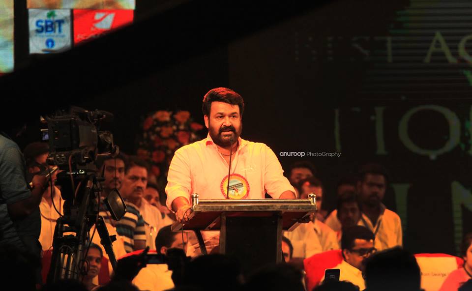 The Kerala State Film Awards 2014 was attended by many celebs on Saturday, 26 December in Kottayam. Kerala State Film Awards,Kerala State Film Awards photos,Kerala State Film Awards award show,nivin pauly,nazriya nazim