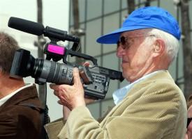 Haskell Wexler,Haskell Wexler dies at 93,cinematographer Haskell Wexler,Oscar-winning cinematographer Haskell Wexler,Oscar-winning cinematographer,documenatry filmmaker