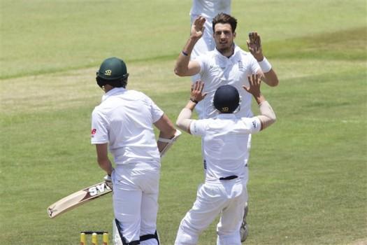 Photos of South Africa v England: first Test.