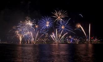 New year fireworks,fireworks on New year,New year,New year 2016,New year celebration,happy new year,new year celebrations,LIghts Display