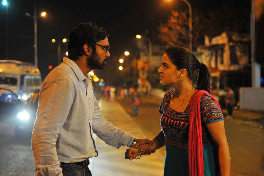 Maalai Nerathu Mayakkam is an Indian Tamil romantic love film directed by Gitanjali Selvaraghavan and story Written by Selvaraghavan. Starring Balakrishna Kola and Wamiqa Gabbi in the lead role. Maalai Nerathu Mayakkam,Balakrishna Kola,Wamiqa Gabbi,Gitanjali Selvaraghavan,Selvaraghavan,Maalai Nerathu Mayakkam movie stills,Maalai Nerathu Mayakkam movie pics,Maalai Nerathu Mayakkam movie images,Maalai Nerathu Mayakkam movie photos,Maalai Nerathu Ma