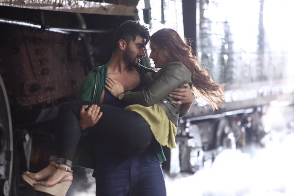 Arjun Kapoor and Kareena Kapoor Khan starrer 'Ki and Ka' is the directorial venture of R Balki. Ki and ka,Ki and ka first look,ki and ka posters,#KiAndKa,Arjun kapoor,Kareena Kapoor Khan,arjun kareena kapoor,arjun kapoor kareena kapoor film