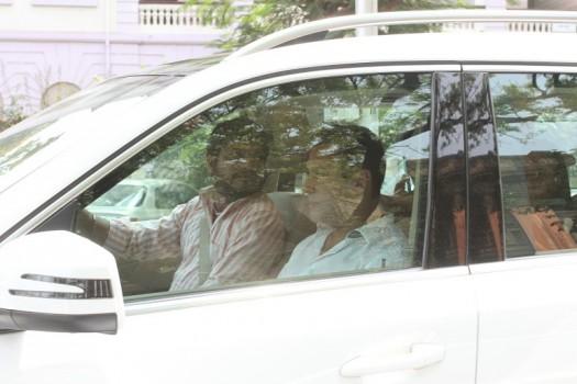 Salman Khan Snapped Outside Mumbai Sessions Court