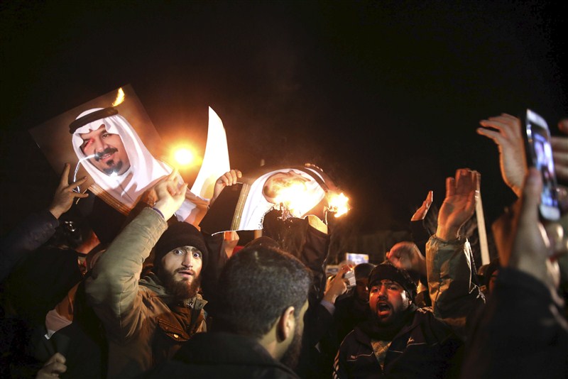 Iranian protesters stormed the Saudi Embassy in Tehran early on Sunday as Shi'ite Muslim Iran reacted with fury to Saudi Arabia's execution of a prominent Shi'ite cleric. Saudis Execute Shiite Cleric,Iranian protesters,Shiite Muslim,Saudi Arabia,Shiite cleric,Saudi Embassy,Iran as protests rage