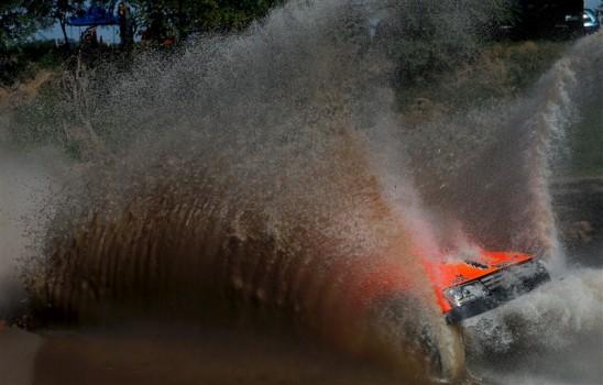Highlights of the Dakar Rally 2016.
