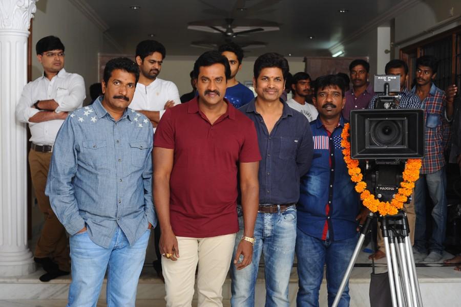 Eedu Gold Ehe Movie launched held at Hyderabad. Actor Sunil, Director Veeru Potla, Producer Anil Sunkara, Cinematographer Devraj graced the event. Eedu Gold Ehe,Eedu Gold Ehe movie launched,Eedu Gold Ehe movie opening,Eedu Gold Ehe movie launch,Sunil,Veeru Potla,Anil Sunkara,Devraj,Eedu Gold Ehe movie launch pics,Eedu Gold Ehe movie launch images,Eedu Gold Ehe movie launch photos,Eedu Gold Ehe movie