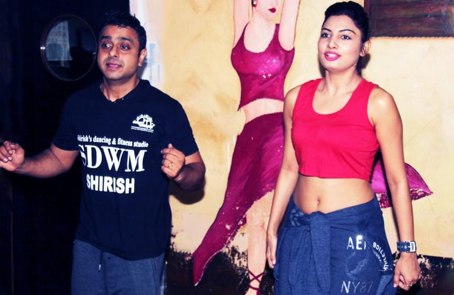 Actress Avani Modi of Madhur Bhandarkar's 'Calendar Girls' fame recently attended a brand new fitness regime known as 'Bokwa' at dance and fitness expert Shirish Thakkar's SDWM studio located in Juhu, Mumbai. Avani Modi,actress Avani Modi,bokwa,fitness expert shirish thakkar,Calendar Girls,Shirish Thakkar's SDWM studio,Shirish Thakkar