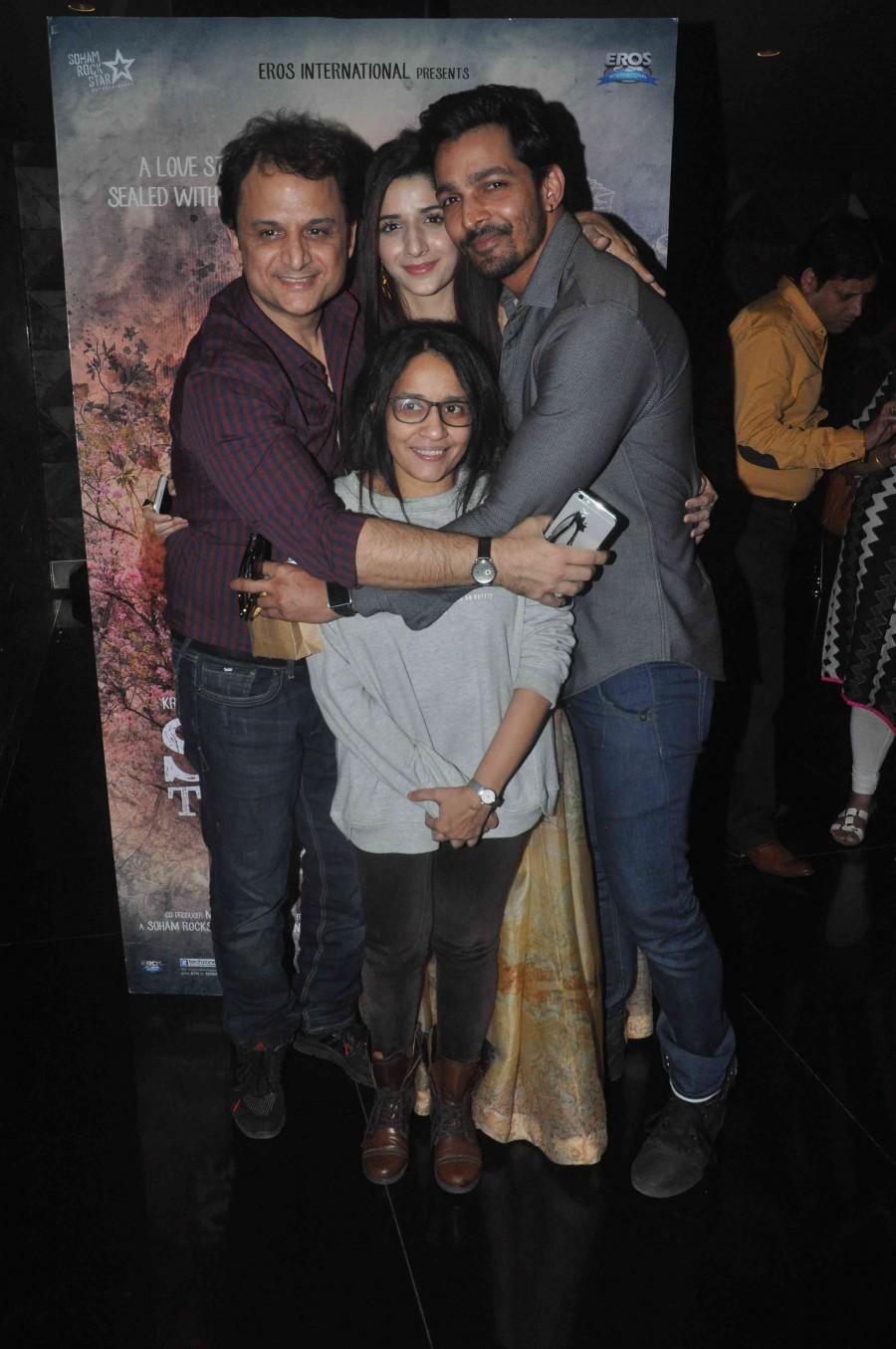 The music was released in the presence of the film's lead pair Harshvardhan Rane and Mawra Hocane. Sanam Teri Kasam,Sanam Teri Kasam Music Launch,Sanam Teri Kasam audio Launch,Harshvardhan Rane,Mawra Hocane,Himesh Reshammiya,Radhika Ra,Vinay Sapru,Sanam Teri Kasam Music Launch pics,Sanam Teri Kasam Music Launch images,Sanam Teri Kasam Music Launch phot
