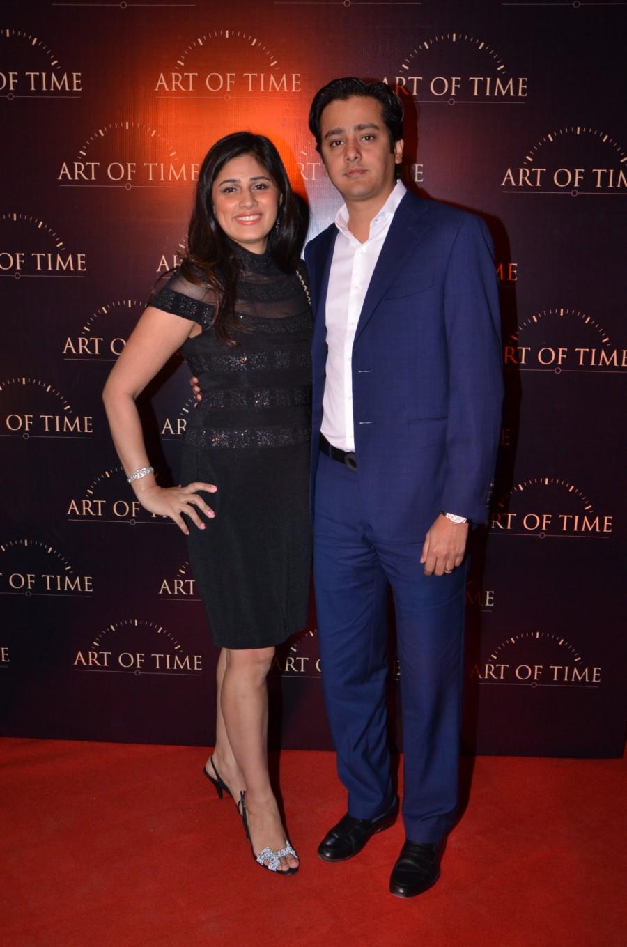 Mamta Anand along with Gaurav Bhatia, Bharat Kapoor and Essaji Vahanvati hosted a select champagne soiree at luxury watch boutique- Art Of Time, to unveil their first store on Waterfield Road, Bandra in Mumbai on Friday (8 January 2016). Amitabh Bachchan, Jaya Bachchan, Mahesh Shahani, Siddharth Anand, Director Sujoy Ghosh and many others graced the event. Art of Time store,Art of Time store launch,Amitabh Bachchan,Jaya Bachchan,Mahesh Shahani,Siddharth Anand,Mona Vahanvati,Director Sujoy Ghosh,Vishal Dadlani,Ramesh Taurani,Minisha Lamba,Dino Morea,Deanne Panday,Harman Baweja
