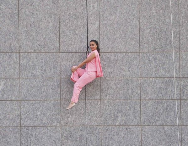 Bollywood actress Shraddha Kapoor was recently spotted hanging on the exterior of a 34 storey building. Shraddha Kapoor,Shraddha Kapoor in adventure mode,Shraddha Kapoor spotted hanging,Shraddha Kapoor at storey building