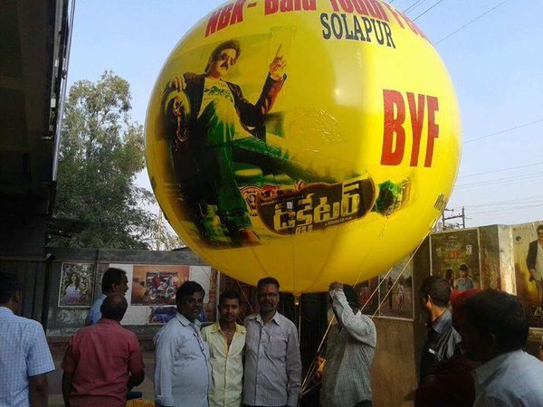 Nandamuri Balakrishna film Dictator releasing grandly worldwide on 14 January 2016. Here are some photos of Nandamuri Balakrishna fans Hungama. Dictator,Dictator celebrations,Nandamuri Balakrishna,Nandamuri Balakrishna fans,Balakrishna fans,Balakrishna fans Hungama,Dictator review,Dictator movie review