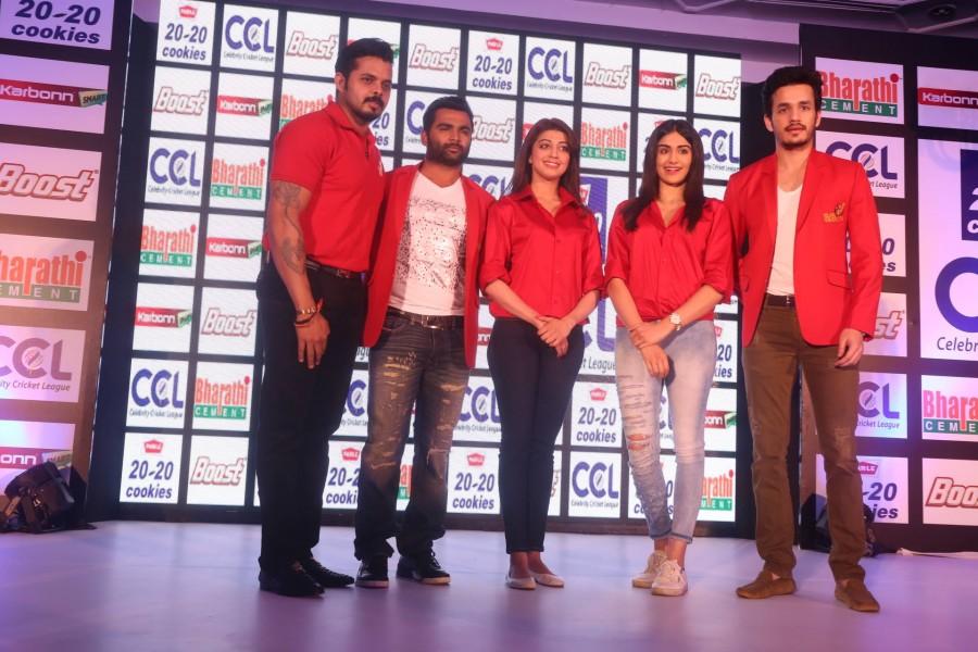 Celebrity Cricket League (CCL), brings together India's biggest entertainment industries to Cricket, where India's top actors showcase their cricketing skills giving the audiences a sight of a thrilling run to the finish game. CCL Press Meet,CCL,CCL 2016,Celebrity Cricket League,Jiiva,Shaam,Shanthanu,Pranitha Subhash,shanthanu bhagyaraj,CCL Press Meet pics,CCL Press Meet images,CCL Press Meet photos,CCL Press Meet stills,CCL Press Meet pictures,CCL 2016 Press Meet,CCL 2016 Pres