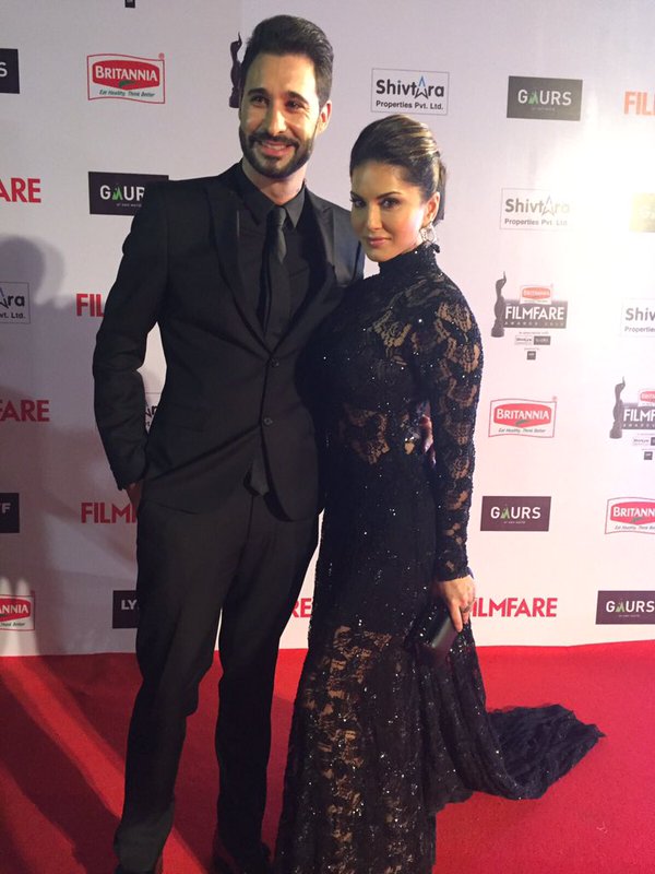 Filmfare Awards 2016 held at Sardar Vallabhbhai Patel Stadium in Mumbai. Filmfare Award 2016,Filmfare Award,Filmfare Awards,Filmfare Awards 2016,61st Britannia Filmfare Awards,Britannia Filmfare Awards,61st Britannia Filmfare Awards 2016,Britannia Filmfare Awards 2016