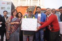 Bollywood actor Randeep Hooda urges youth to stop littering.