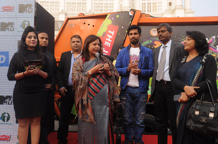 Bollywood actor Randeep Hooda urges youth to stop littering. Randeep Hooda,actor Randeep Hooda,Randeep Hooda urges youth to stop littering,bollywood actor Randeep Hooda,stop littering