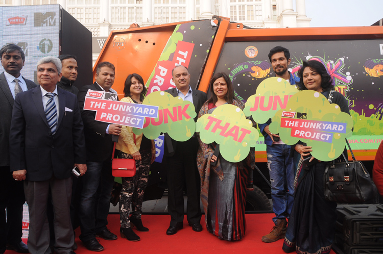 Bollywood actor Randeep Hooda urges youth to stop littering. Randeep Hooda,actor Randeep Hooda,Randeep Hooda urges youth to stop littering,bollywood actor Randeep Hooda,stop littering