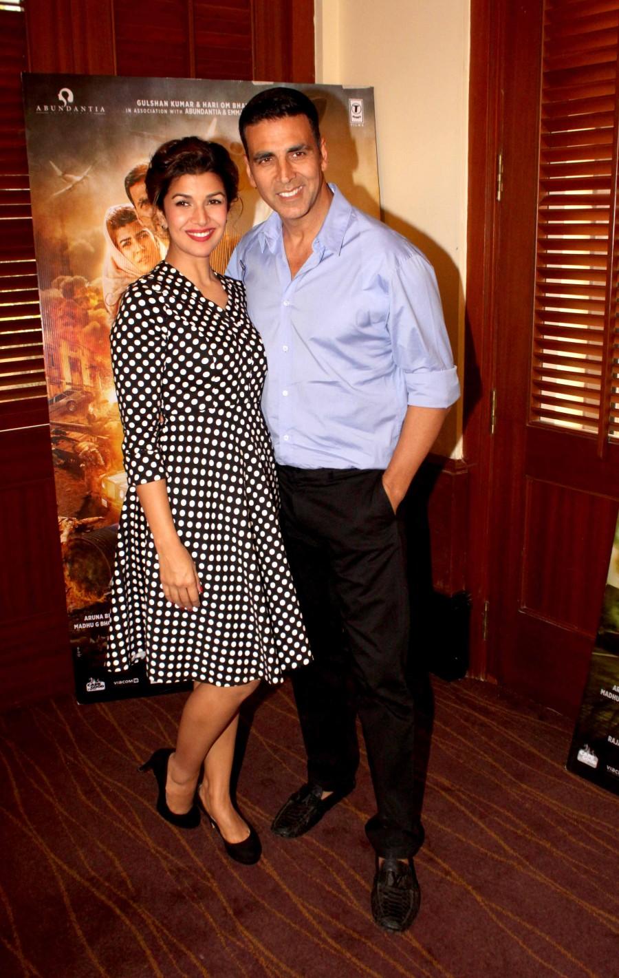 Bollywood actor Akshay Kumar and actress Nimrat Kaur promote their upcoming movie Airlift. Akshay Kumar,Nimrat Kaur,Akshay Kumar promotes Airlift,Nimrat Kaur promotes Airlift,Akshay Kumar and Nimrat Kaur,Airlift,Airlift movie promotion,Airlift movie stills,Airlift movie pics,Airlift movie images,Airlift movie photos,Airlift movie pictures