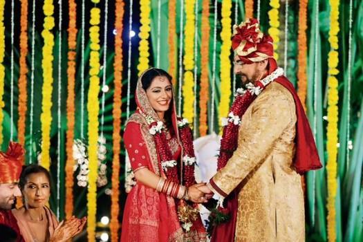 Veteran actor Kabir Bedi, who celebrated his 70th birthday on Saturday, with his close friends also tied the knot with his long-time partner Parveen Dusanj on Friday.