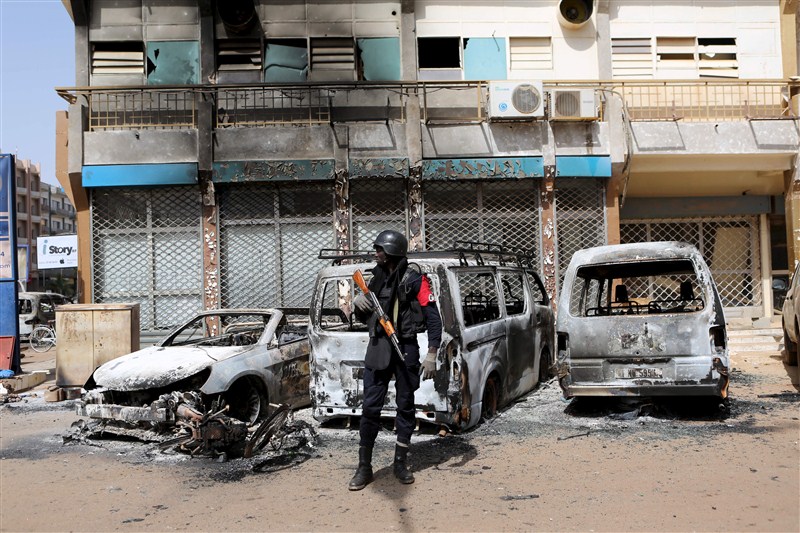 Security forces in Burkina Faso retook a hotel in the capital a day after al Qaeda fighters seized it in an assault that killed at least 28 people from at least 18 countries and marked a major escalation of Islamist militancy in West Africa. Al Qaeda,Al Qaeda attack in Burkina Faso,Al Qaeda attack,Burkina Faso,Burkina Faso attack,Qaeda fighters,Islamist militancy in West Africa,Islamist,Islamist militancy