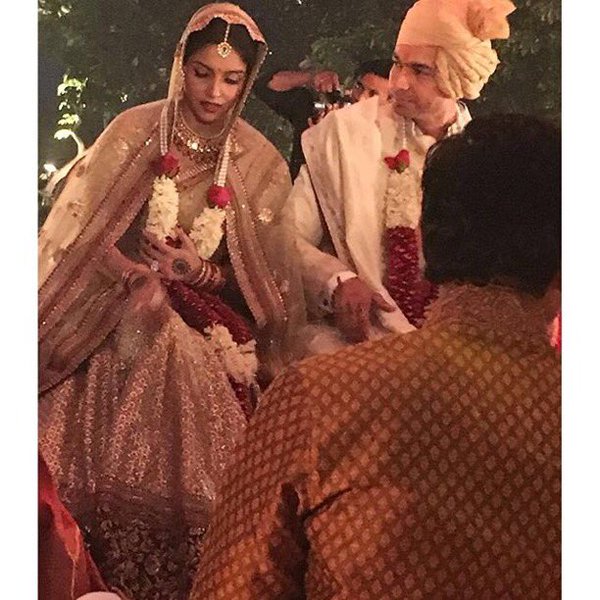 Actress Asin married her long time boyfriend and business man Rahul Sharma as per Hindu wedding. Asin and Rahul Sharma wedding,Asin wedding,Asin wedding photos,Asin wedding stills,Asin wedding pics,Asin wedding images,Rahul Sharma wedding photos,Rahul Sharma wedding pics,Rahul Sharma wedding images,Rahul Sharma wedding stills
