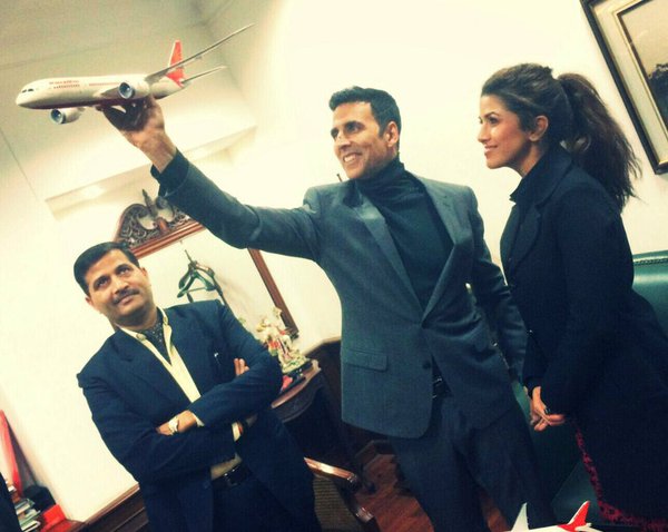 Actor Akshay Kumar with co-star Nimrat Kaur and Akshay Kumar,Nimrat Kaur,Raja Krishna Menon,Airlift,Airlift movie promotion,Airlift movie promotion at Air India office,Air India office,Akshay Kumar promotes Airlift,Nimrat Kaur promotes Airlift,Akshay Kumar,Nimrat Kaur,Akshay Kumar and Nimrat Kaur,Aksh