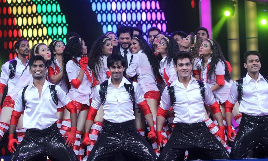 Umang Mumbai Police Show 2016 event held at suburban in Mumbai on Tuesday (19 January 2016). Many Bollywood bigwigs graced the event and dazzled on stage with their sizzling performances. Umang Police Show,Umang Police Show 2016,Shah Rukh Khan,Ranveer Singh,Deepika Padukone,Alia Bhatt,Katrina Kaif,Sonam Kapoor,Ileana D'Cruz,Nargis Fakhri,Richa Chadda,Jacqueline Fernandez,Tabu,Yami Gautam,Athiya Shetty,Kriti Sanon,Ranbir Kapoor,Aditya