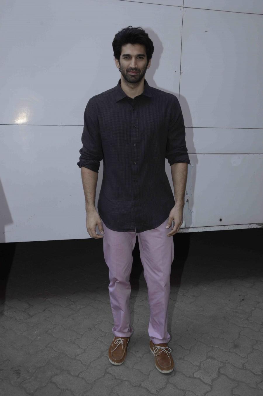 The 'Fitoor' couple Aditya Roy Kapur and Katrina Kaif were recently spotted in Mehboob Studio to promote their upcoming movie fitoor. Katrina Kaif,Aditya Roy Kapoor,Katrina Kaif and Aditya Roy Kapoor,Katrina Aditya,Fitoor,Fitoor movie promotion,Fitoor promotion,Mehboob Studio