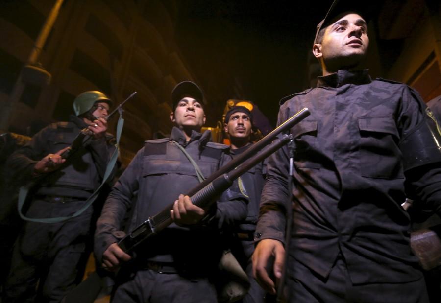 At least 10 people were killed in a blast in Egypt's Giza province, the media reported. Egypt blast,10 killed in Egypt blast,Egypt's Giza province,blast killed ten people,Cairo,anti-government attacks,Sinai peninsula,Ansar Bayt al-Maqdis militant group,Ansar Bayt al-Maqdis,Sinai State,Islamic State,terror attack