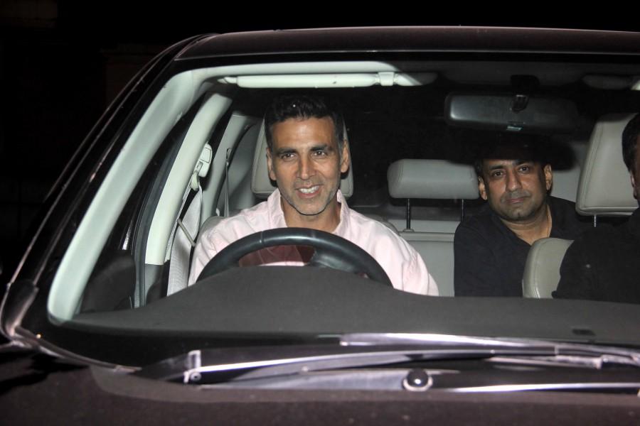 Akshay Kumar and Nimrat Kaur's Airlift special screening at Yash Raj studios. Akshay Kumar,Nimrat Kaur,Akshay Kumar and Nimrat Kaur,Airlift special screening at Yash Raj studios,Airlift special screening,celebs at Airlift special screening