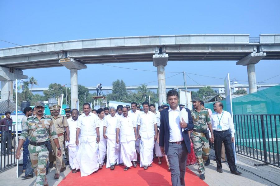 Kerala Chief Minister Oommen Chandy flagged off the first test run of Kochi Metro Rail at Muttom railway yard in Aluva on Saturday, 23 January. Kochi metro rail limited,kochi metro rail,kochi metro rail test run,kochi metro test run,metro test run,kochi metro oommen chandy,oommen chandy flags off kochi metro