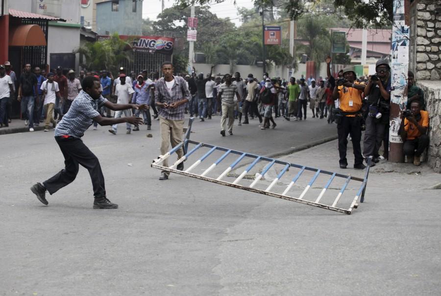 Haiti called off its presidential election on Friday, two days before it was due, over concerns of escalating violence. Haiti,presidential election,violence erupts,violence,Haiti violence,Pierre Louis Opont,Haiti's electoral council