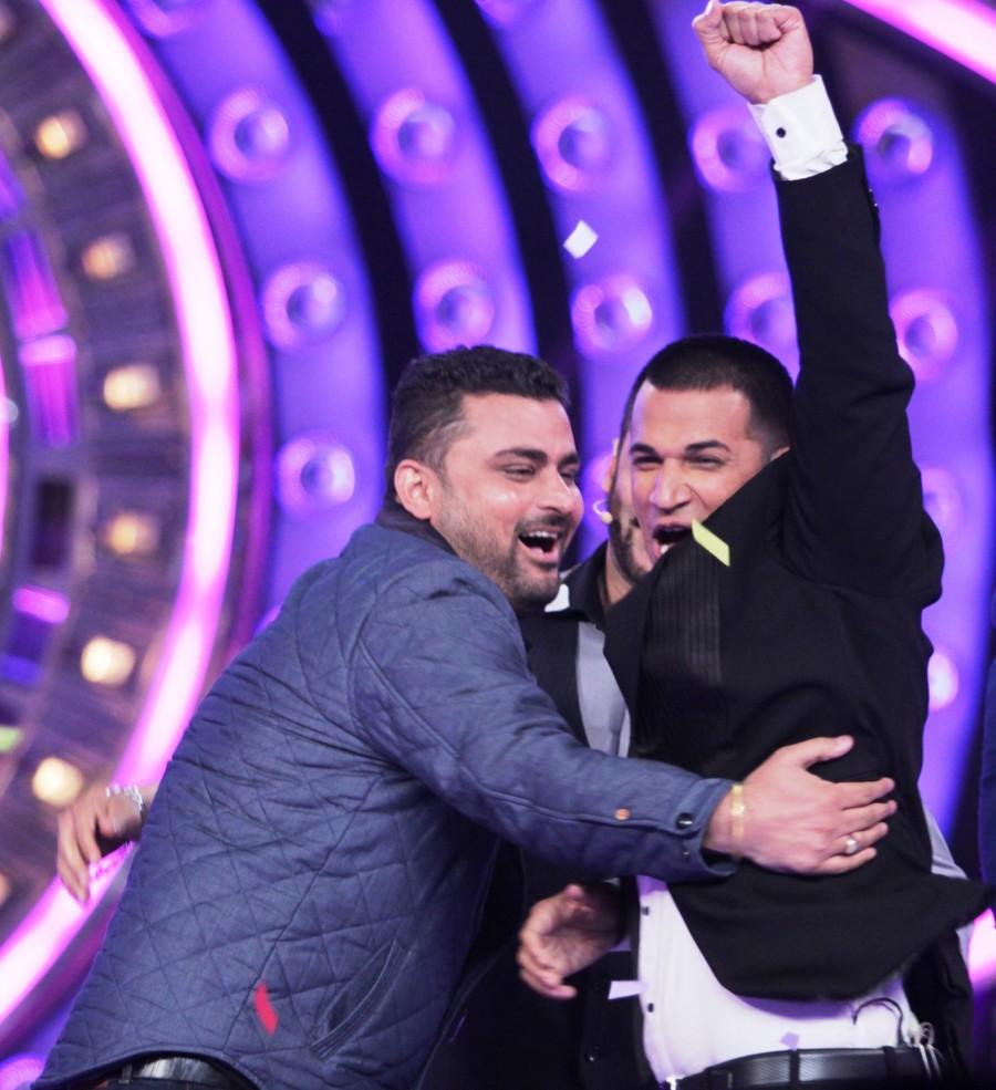 Prince Narula has won reality show Bigg Boss 9,Bigg boss 9 winner,Prince narula,Prince narula bigg boss 9 winner,Bigg Boss 9 grand finale,Mandana Karimi,Prince beats rishabh,Rishabh Sinha,Salman khan,Bigg boss 9 host salman khan,#BB9,#Biggboss9winner,MTV Roadies,Prince Narula Yuvika Chaudh