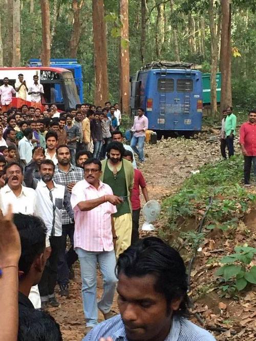 The shooting of 'Baahubali: The Conclusion' is progressing in Kannavam forest in Kannur. Prabhas in kannur,baahubali 2,baahubali 2 shooting in kannur,baahubali 2 shooting,SS Rajamouli baahubali 2,SS Rajamouli in Kannur,anushka shetty in kannur