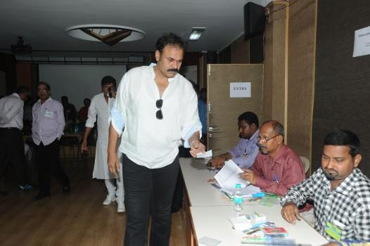 Nagababu at MAA 2015 Election