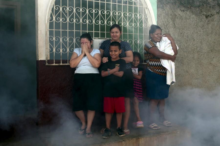 The mosquito-borne Zika virus, which is suspected of causing brain damage to babies in Brazil, is expected to spread to all countries in the Americas except for Canada and Chile, according to the WHO. Fighting against Zika virus,Zika virus,mosquito-borne Zika virus,brain damage,Amid Zika Virus Fears,Amid Zika Virus,Zika Virus Fears,Zika virus abnormal infants,dengue,chikungunya,Zika virus in Managua
